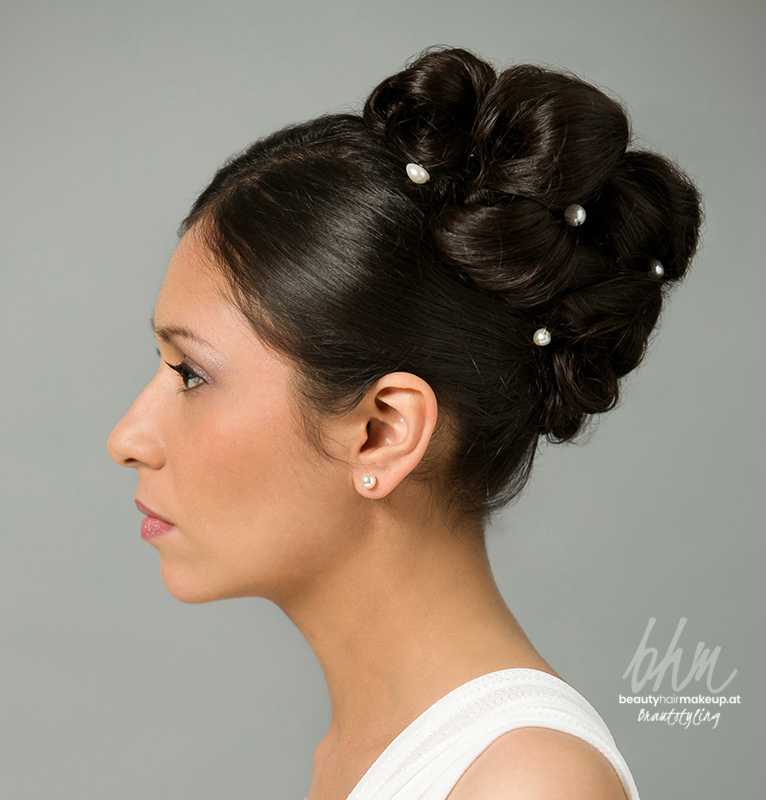 Klassische Brautfrisuren brautfrisur klassische aufsteckfrisur beautyhairmakeup Klassische Brautfrisuren brautfrisur klassische aufsteckfrisur beautyhairmakeup